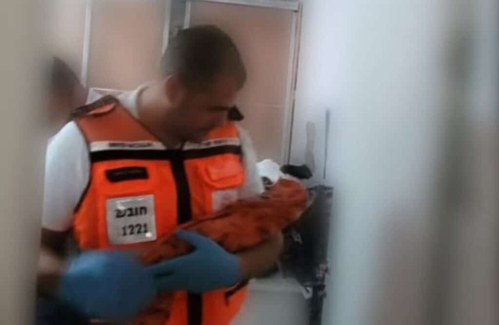 מתנדבי איחוד הצלה סניף נהריה סייעו בלידת תאומים