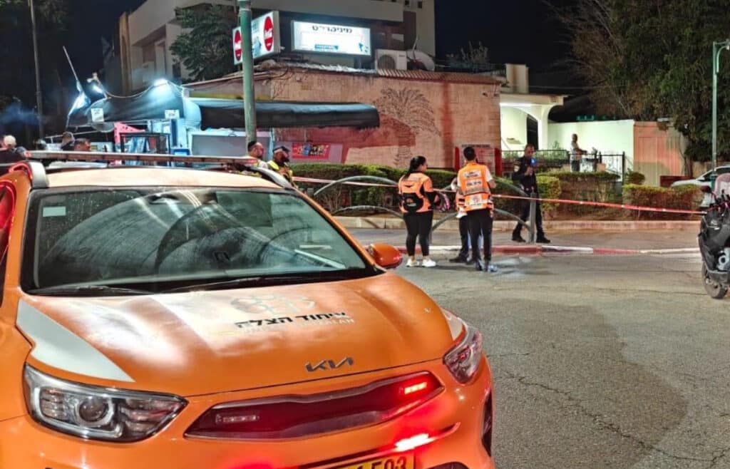 שדרות רוטשילד בחדרה רוכב אופנוע ירה למוות