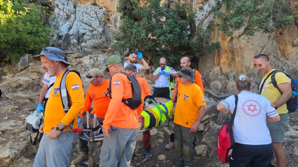 מתנדבי יחידת החילוץ גליל כרמל חילצו אדם כבן 72