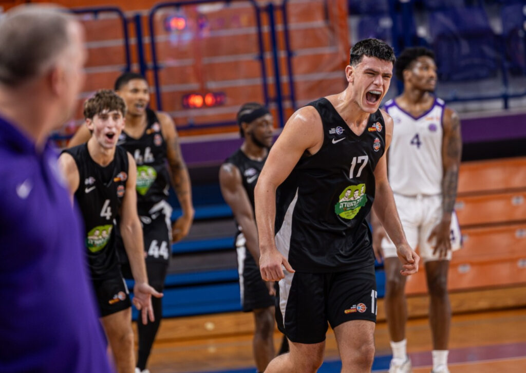 רמה"ש גברה על נהריה בעין שרה שזה הפסדה השני ב-4 משחקים