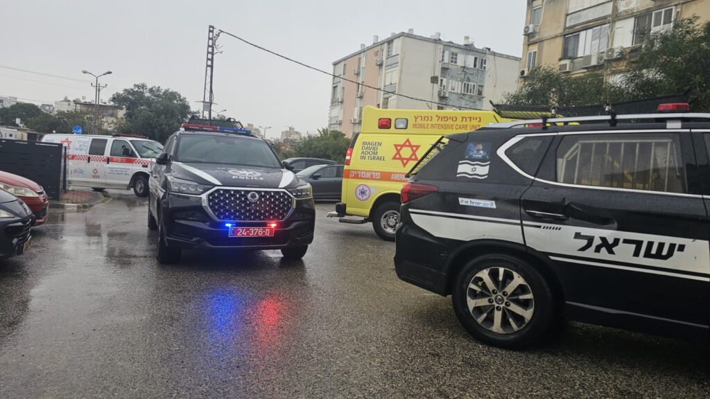 קרית ים: נקבע מותה של אישה שנמצאה מחוסרת הכרה בדירה ברחוב צה"ל