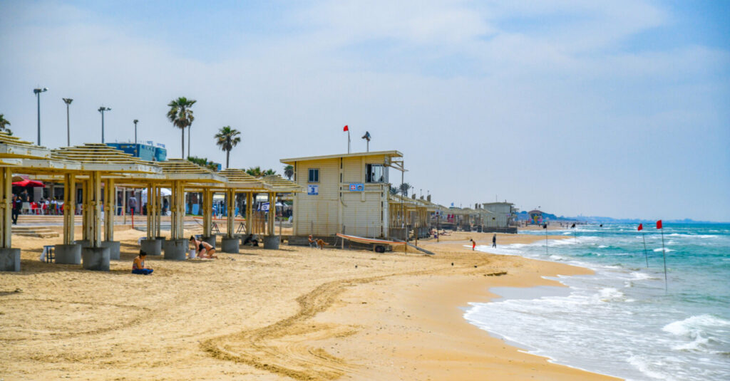 אזהרת רחצה בחופי בת גלים, זמיר, דדו דרום וחוף הסטודנטים בחיפה